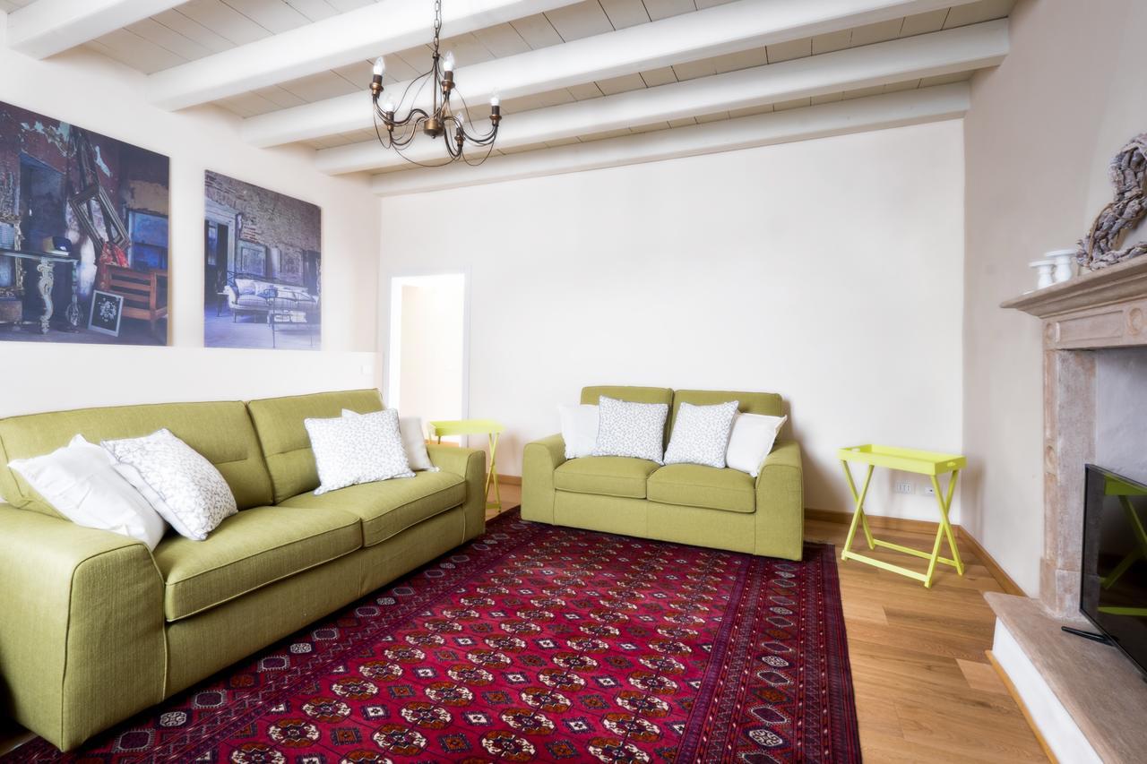 Dall Ingles Bed & Breakfast Cavriana Exteriör bild
