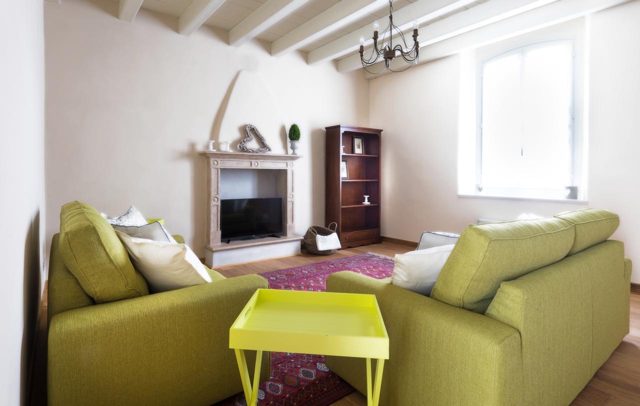 Dall Ingles Bed & Breakfast Cavriana Exteriör bild